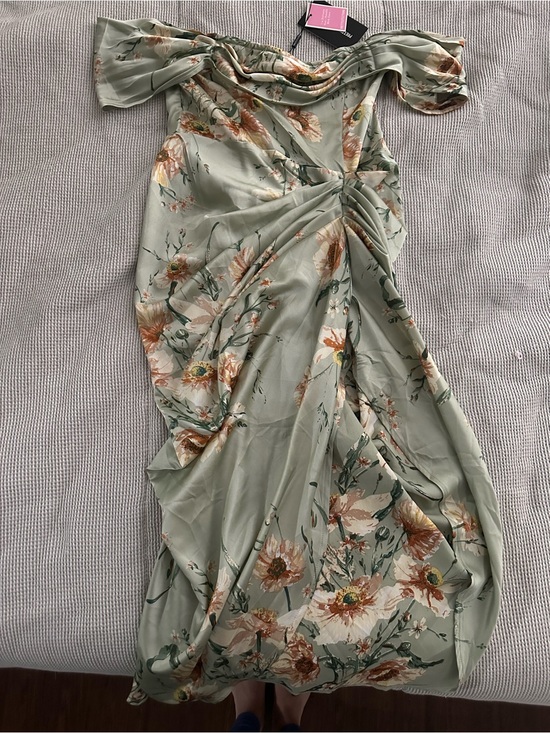 PrettyLittleThing Dresses & Skirts - PrettyLittleThing Sage Green Floral High Low Dress